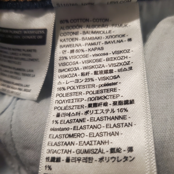 Levis - Picture 5 of 7